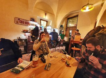 czechia/prague/josefov/bar/backyard-pub