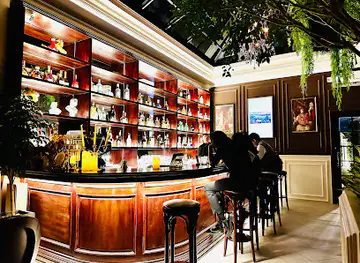 LEGI Cocktails & Dining