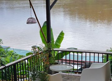 laos/luang-prabang-range/bar/four-twenty-two-luangprabang