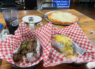 kentucky/carter-caves-state-resort-park/bar/dixie-lanes-and-zz-s-bar-grill