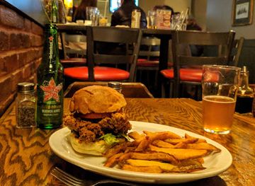 canada/western-canada/bar/the-wicket