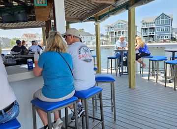 delaware/fenwick-island-state-park/bar/harpoon-hanna-s