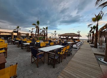 romania/constanta-mamaia/bar/la-nueva-cucaracha