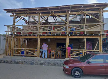 Restaurante y Bar.....las guaaduas