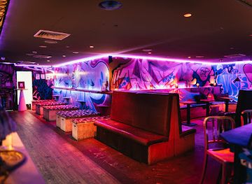 australia/south-west/bar/two-wrongs