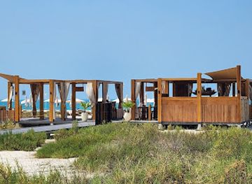 united-arab-emirates/saadiyat-island/bar/vayu-beach-bar