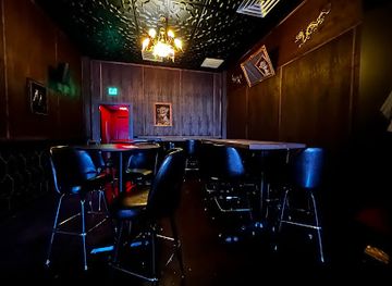 utah/great-salt-lake-desert/bar/the-green-room-bar