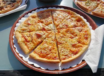 denmark/laso/restaurant/majids-pizzaria