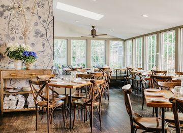 massachusetts/nantucket/bar/the-proprietors-bar-table