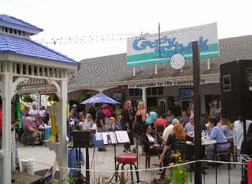 ohio/kelleys-island/bar/caddy-shack-square