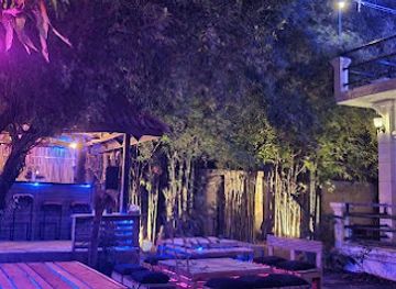 cambodia/battambang/bar/bong-s-ba