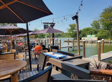 minnesota/mississippi-headwaters/bar/lord-fletcher-s-old-lake-lodge