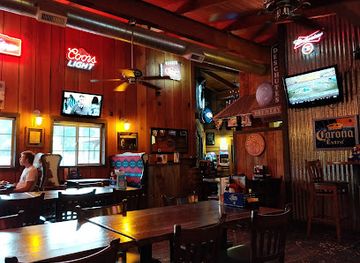 oregon/clackamas-county/bar/the-old-mill-saloon
