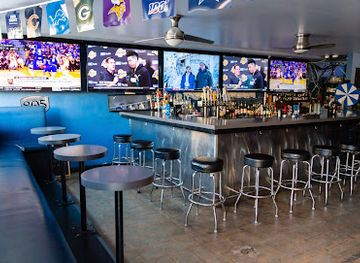 california/glendale/bar/the-blue-moon-lounge