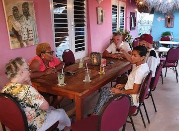 curacao/soto/bar/shelterrock-paradise