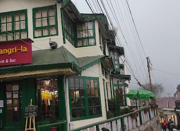 india/the-himalayas/bar/shangrila-bar