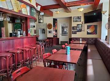 estonia/tallinn/kadriorg/bar/irish-pub-mad-murphy-s