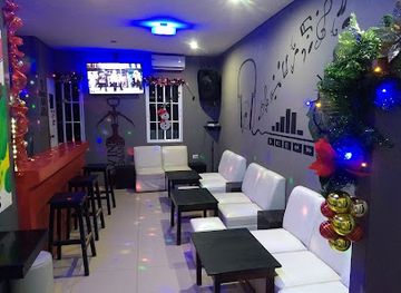 honduras/olancho-region/bar/malibu