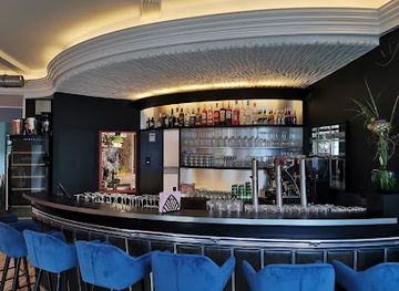 austria/burgenland/bar/lila-s-different-food