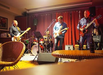 austria/mount-schneeberg/bar/reini-s-jukebox