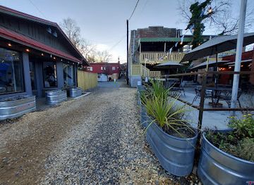 north-carolina/mountain-region/bar/foothills-grange