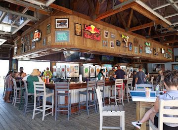 florida/pensacola-beach/bar/bamboo-willie-s-beachside-bar-on-pensacola-beach