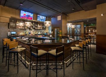 colorado/pikes-peak-region/bar/the-melting-pot