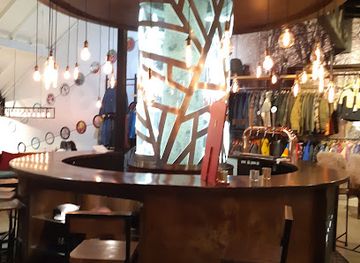 argentina/villa-la-angostura/bar/yeti-beer-more