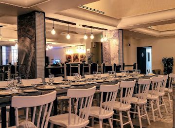 jordan/burial-mounds/bar/black-iris-rooftop