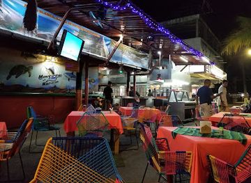 mexico/ixtapa-zihuatanejo/ixtapa/bar/mentiritas