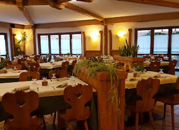 italy/val-di-non/bar/ristorante-bar-due-laghi