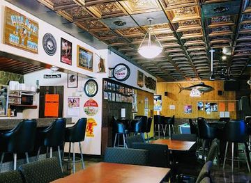 north-dakota/lake-metigoshe-state-park/bar/doghouse-saloon