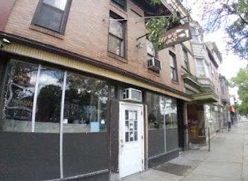 new-york/albany/washington-park/bar/iffys