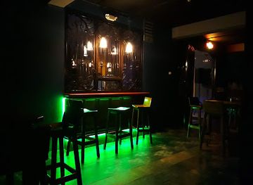 trinidad-and-tobago/pitch-lake/bar/skore-sports-bar