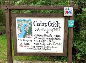 arkansas/petit-jean-state-park/bar/cedar-creek-trail