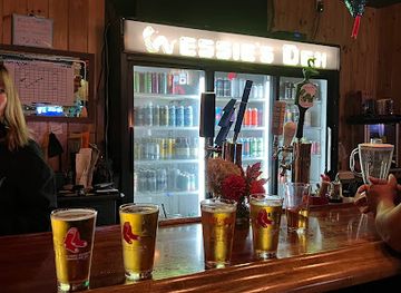 maine/cumberland-county/bar/wessie-s-den