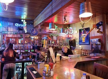 wyoming/niobrara-county/bar/turf-bar-lounge