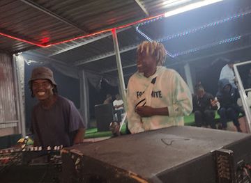 south-africa/limpopo/bar/makweya-bar-lounge