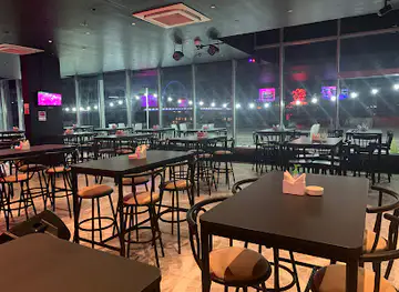 The Red Lion At Waterfront Beach