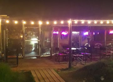 uruguay/piriapolis/bar/favela-chic-cabanas-y-bar