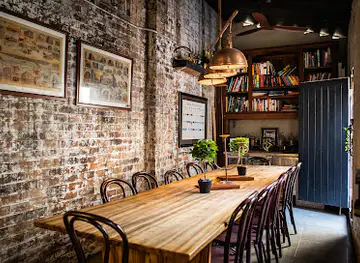 Proud Henry - Wine bar and ginoteca
