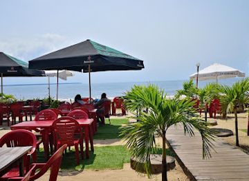 gabon/kongou-falls/bar/la-voile-rouge