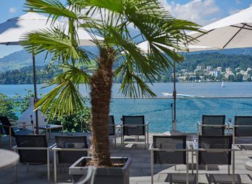 switzerland/lucerne/lake-lucerne/bar/hermitage-bar