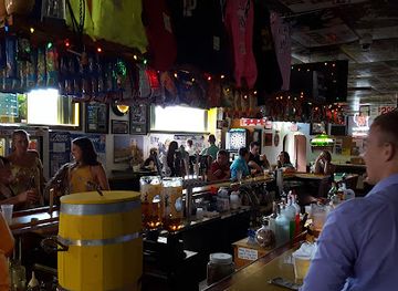 wisconsin/great-river-road/bar/jim-s-bar