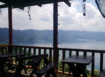 el-salvador/lake-coatepeque/bar/mirador-la-pedrera