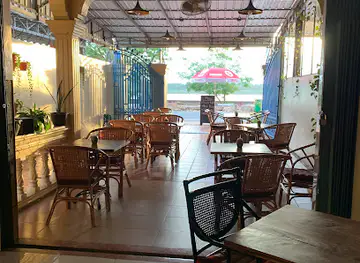 Mekong MoJo Restaurant & Bar Kratie