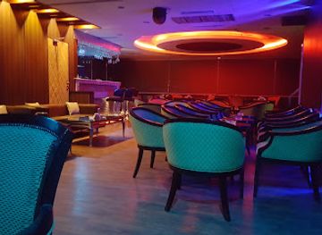 bangladesh/dhaka/gulshan/bar/skye-lounge-bar