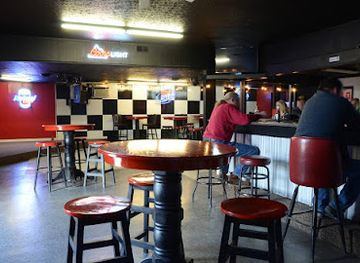 kentucky/bowling-green/bar/gina-lynn-s