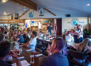 new-zealand/abel-tasman-national-park/bar/beached-whale-restaurant-bar