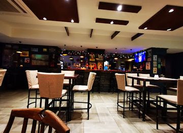 jordan/um-qais/bar/houston-s-restaurant-and-pub